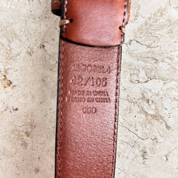 Columbia Brown Leather Belt Gun Metal Buckle Logo - Picture 5 of 7